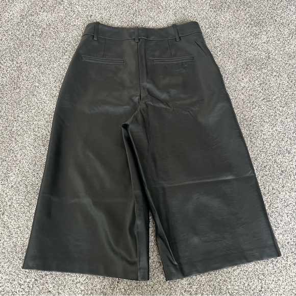 Zara Faux Leather Relax Fit 3/4 Pants With Zip/button Closure + Side Pockets S - Picture 8 of 8